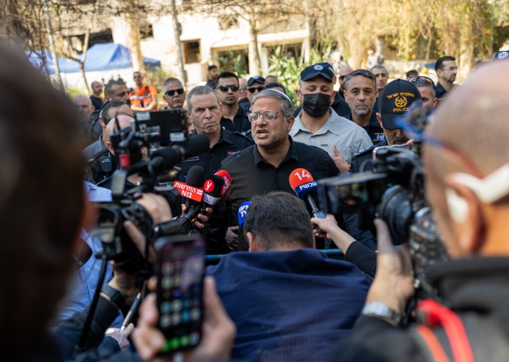 france-bans-far-right-israeli-minister-ben-gvir-over-abuse-of-activists