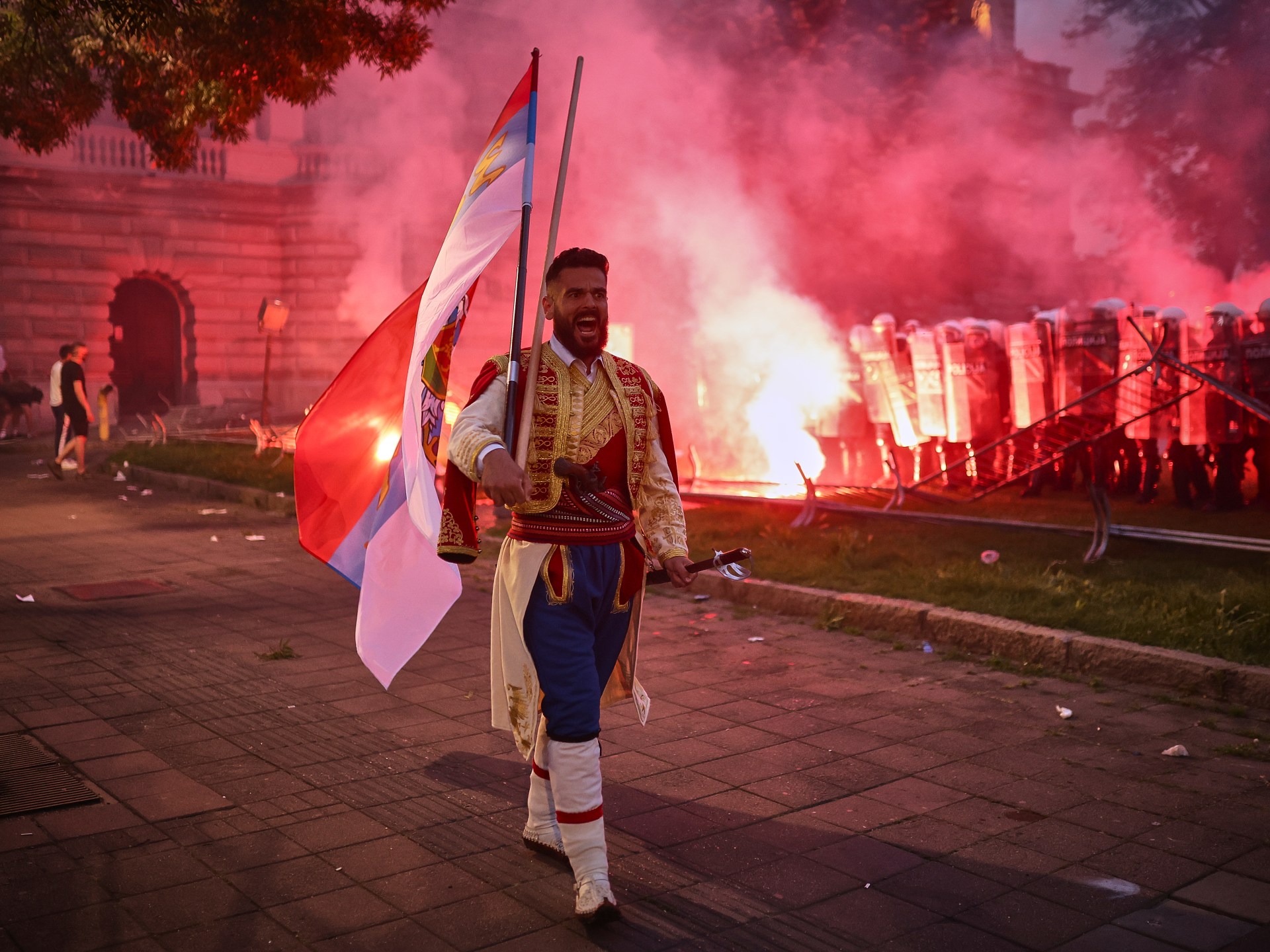 clashes-in-belgrade-as-student-led-protests-demand-elections