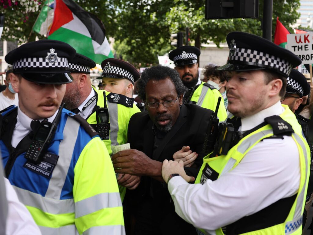 report-warns-pro-palestine-protesters-face-legal-crackdown:-what-to-know