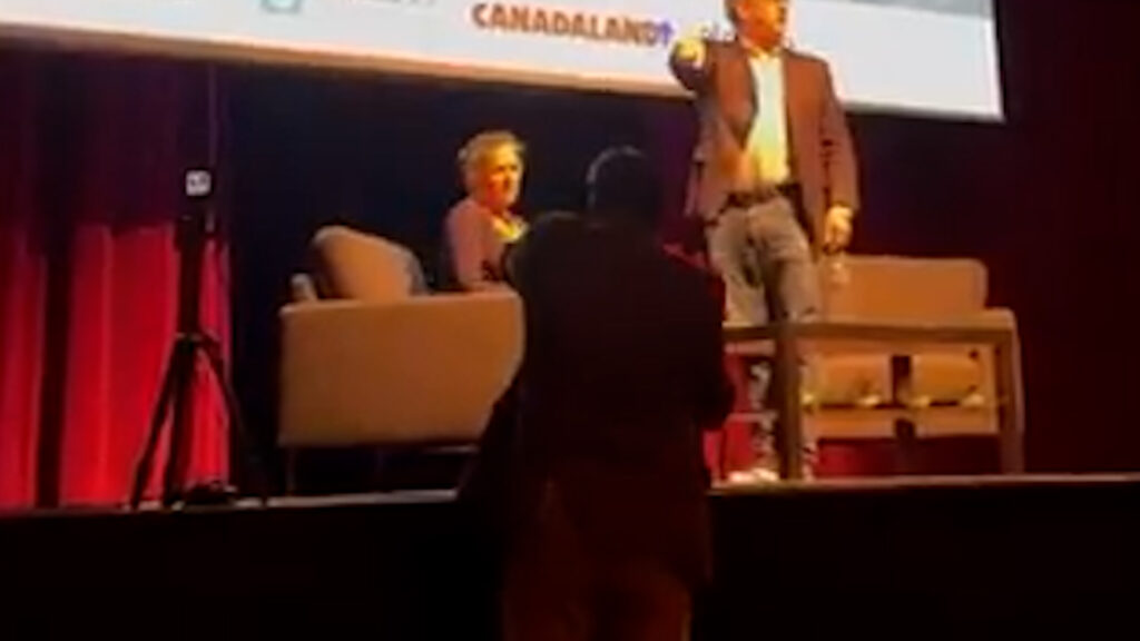protester-confronts-canadian-politician-over-‘gaza-complicity’