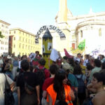 protesters-want-to-send-‘fascists-to-mars’-aboard-mock-rocket