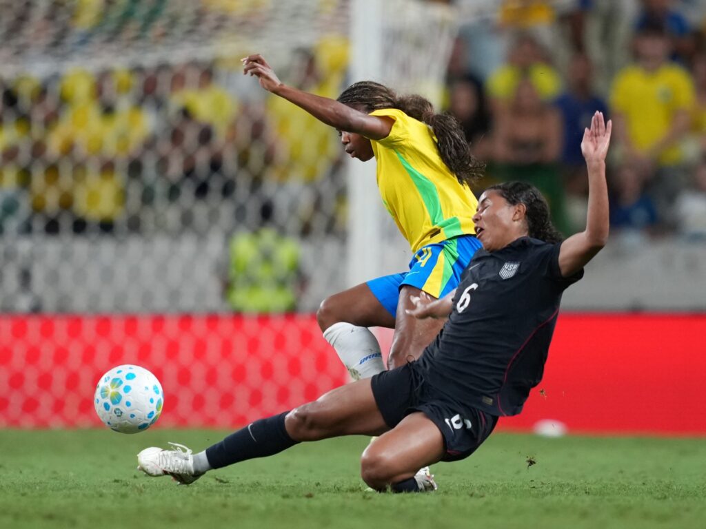 eight-red-cards-shown-to-brazil-in-fiery-friendly-against-us-women