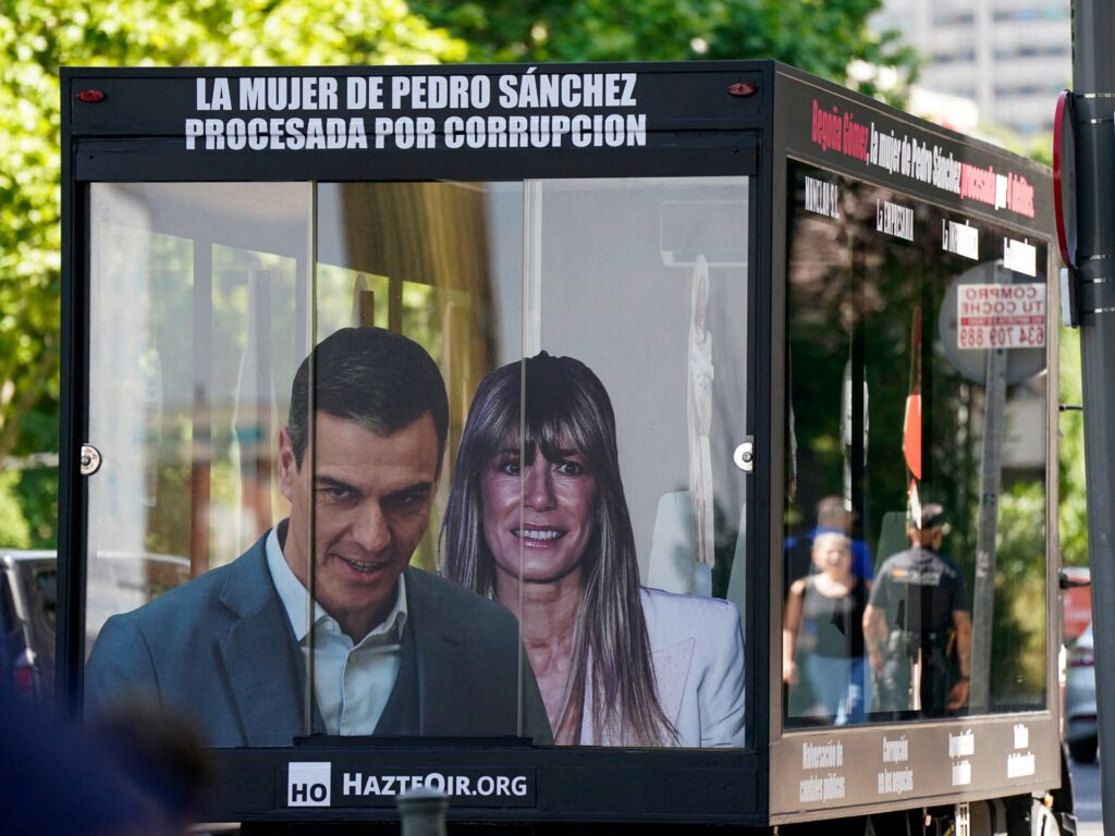 court-bans-spanish-pm’s-wife-from-leaving-country-amid-corruption-probe