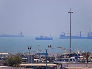 why-has-the-un-paused-plans-to-evacuate-sailors-from-the-strait-of-hormuz?