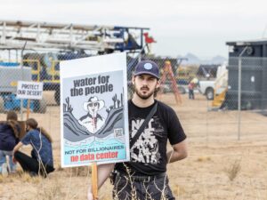 with-water-cuts-looming-in-arizona-in-us,-locals-fight-data-centres