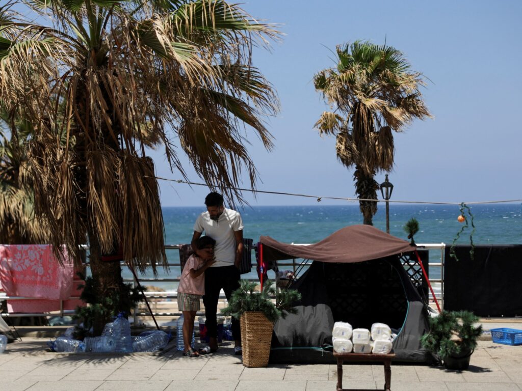 lebanon’s-displaced-begin-to-return-home,-but-some-have-nowhere-to-go
