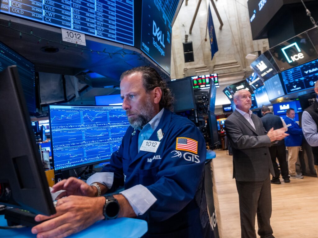 trump’s-iran-strike-comments-shake-markets,-brent-crude-hits-two-week-high