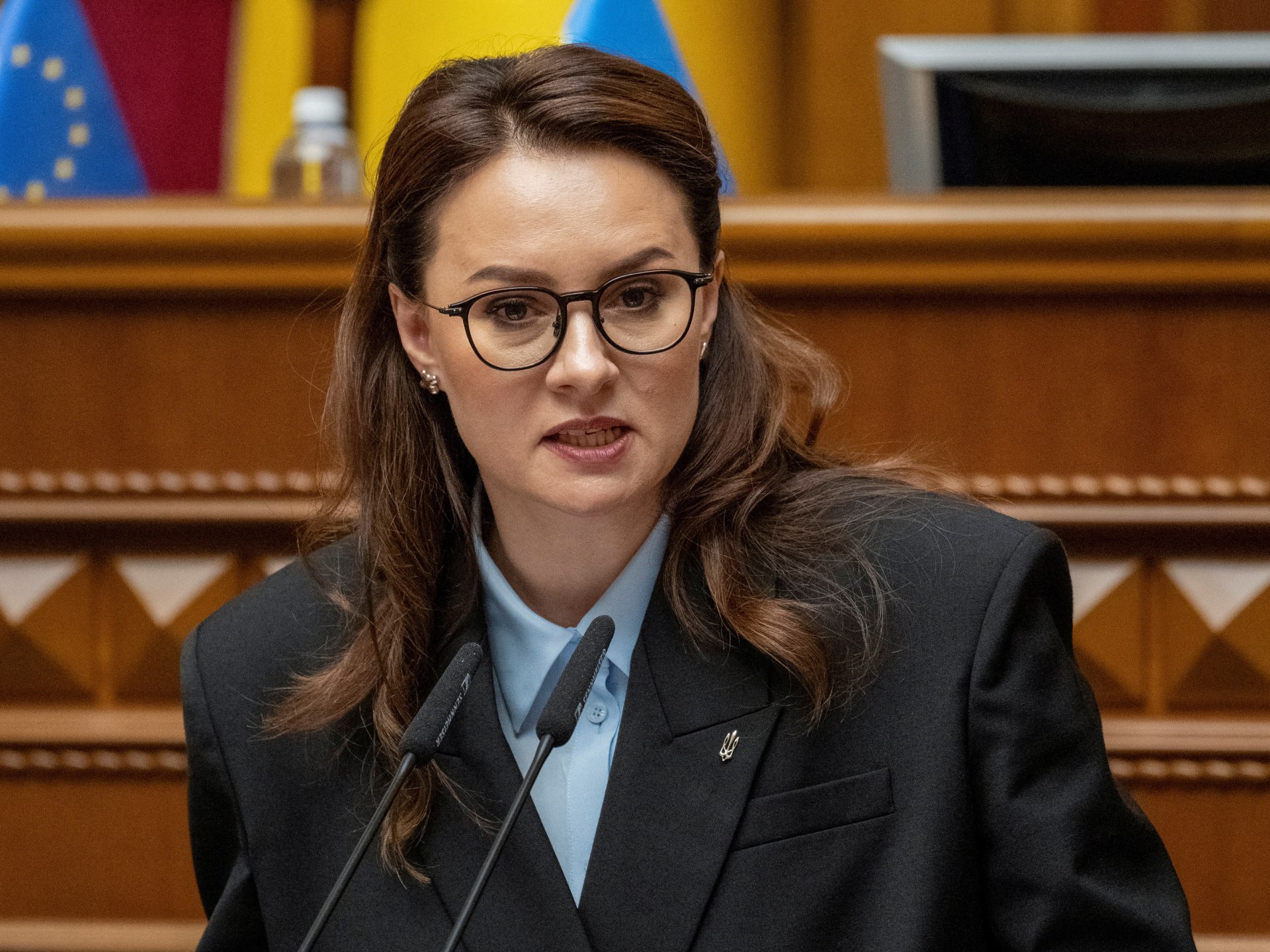 ukraine’s-zelenskyy-announces-cabinet-reshuffle,-replaces-pm-svyrydenko