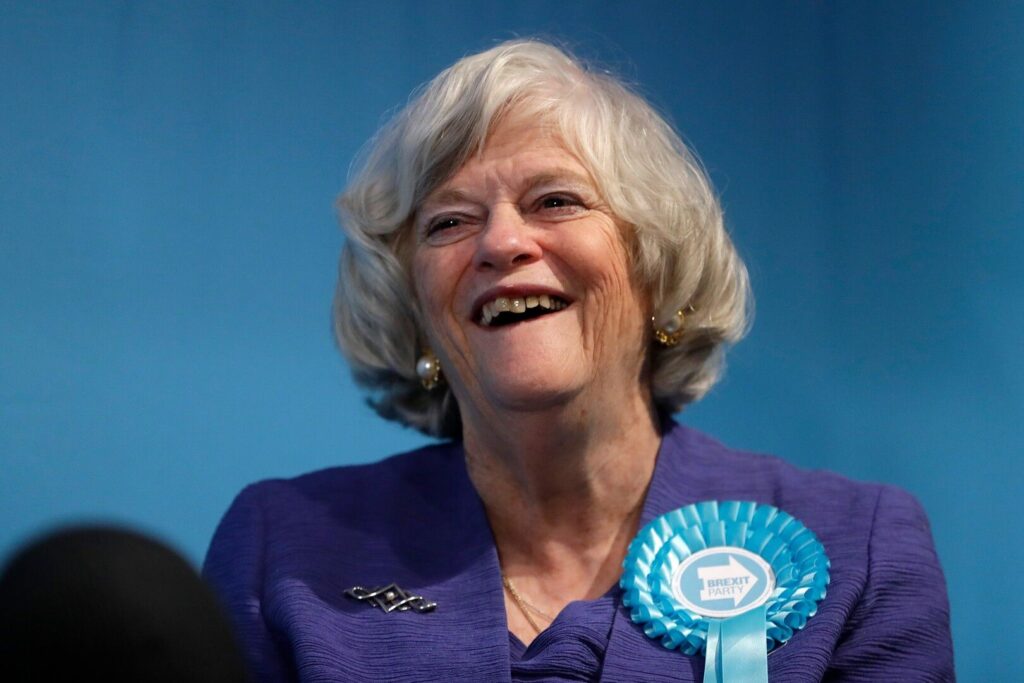 anti-terror-police-take-over-probe-into-death-of-uk-politician-widdecombe