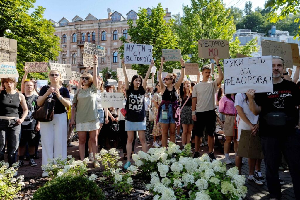 rare-protests-in-kyiv-over-dismissal-of-defence-minister