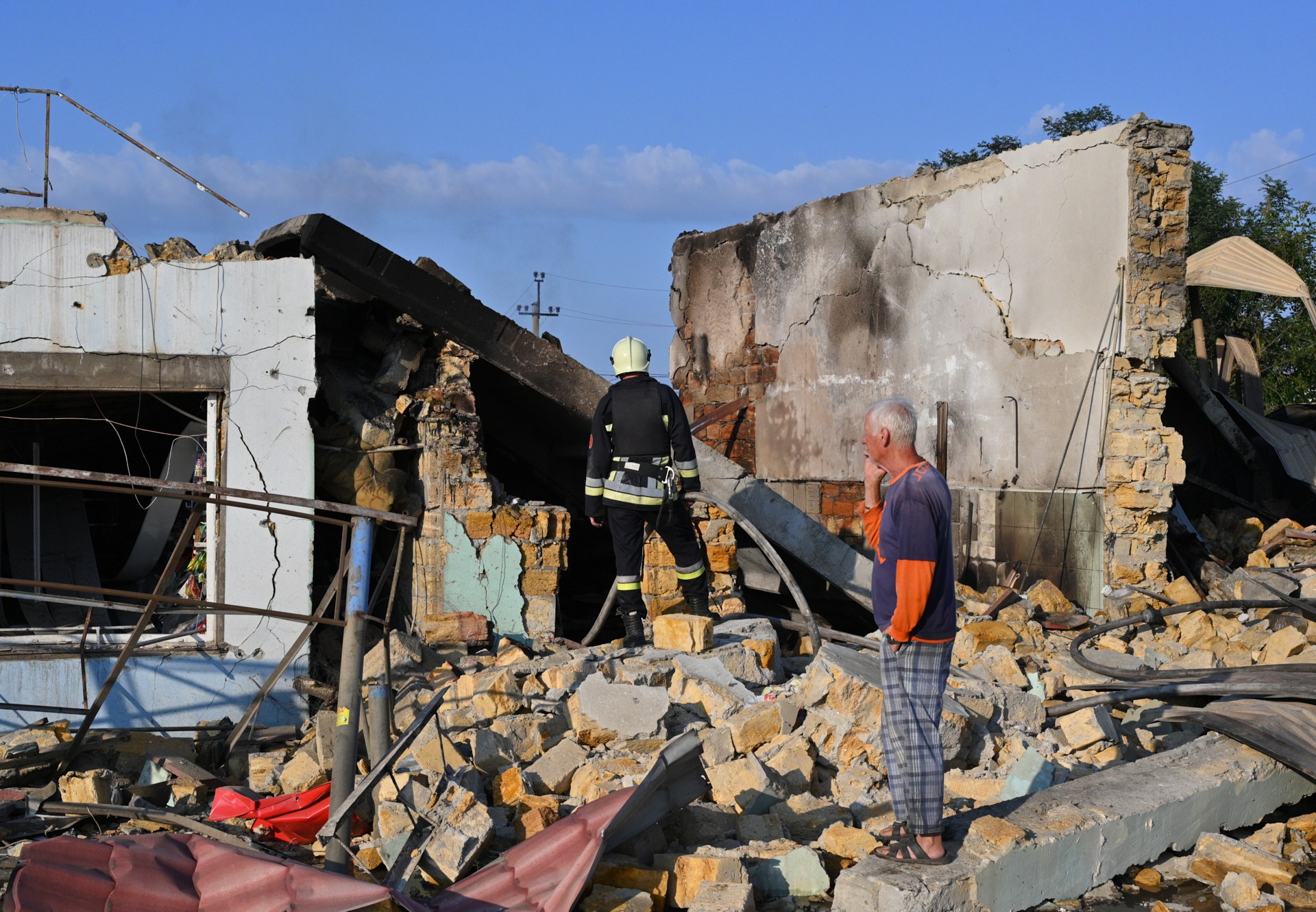 ukraine-suffers-port-attacks-as-protests-persist-over-defence-shake-up