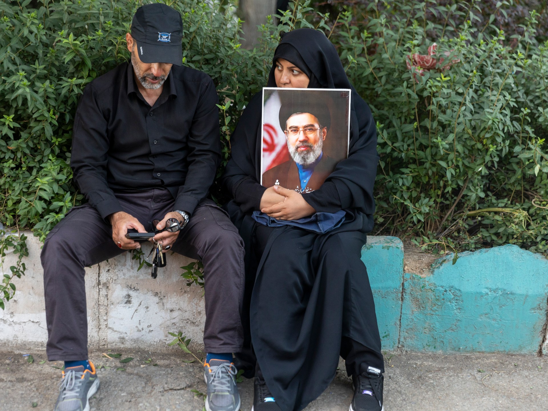 ‘sacred-unity’:-iran’s-supreme-leader-calls-for-calm-amid-political-divides
