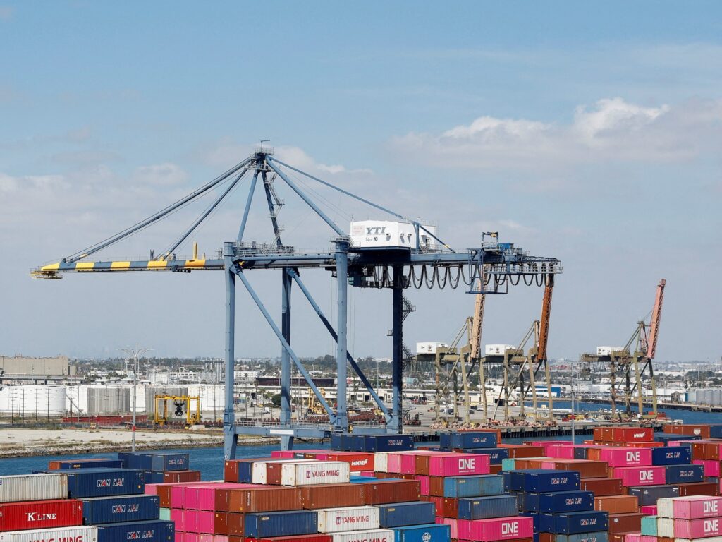 us-small-businesses-challenge-trump’s-new-‘forced-labor’-tariffs