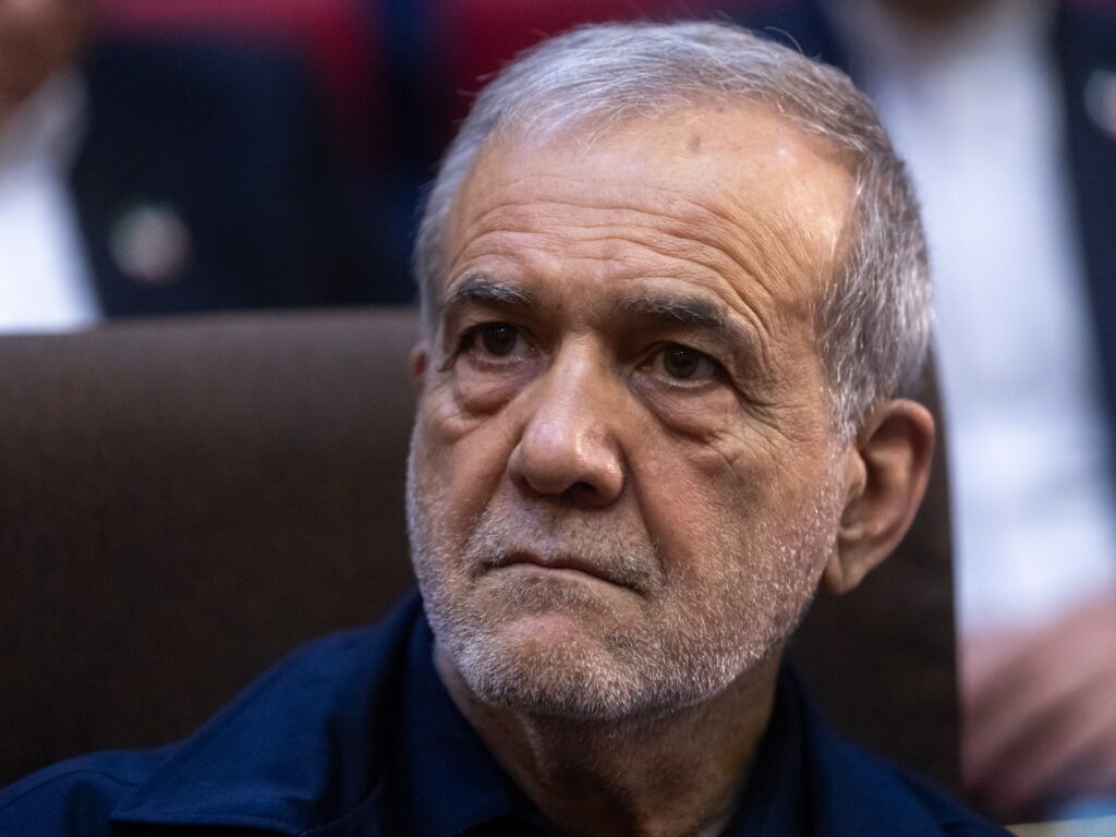 iran’s-government-spars-with-state-tv-as-mediators-push-talks-with-us