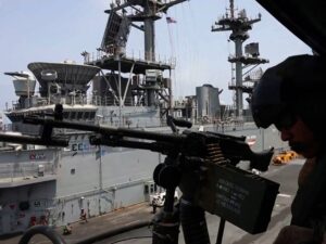 us-and-iran-hit-pause-on-strikes-for-second-day