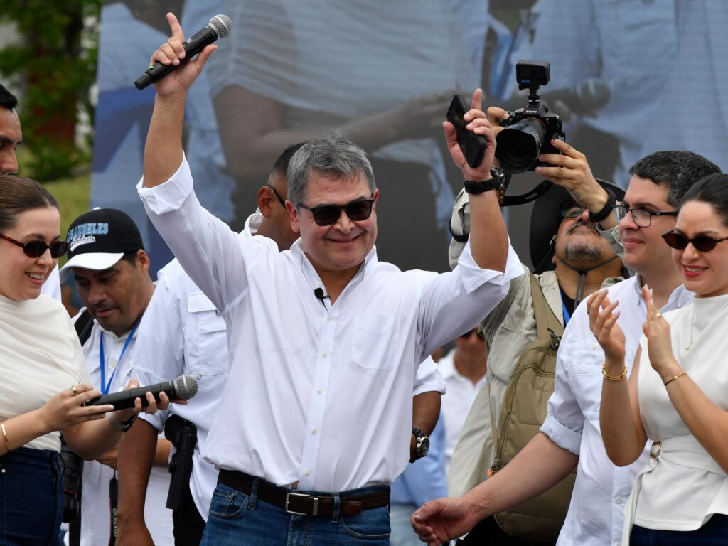 former-president-hernandez-returns-to-honduras-after-trump-pardon
