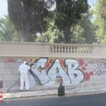 rome’s-viral-graffiti-cleaner-is-taking-on-an-ancient-problem