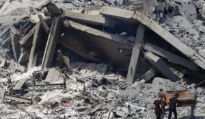 iran-war-live:-trump-says-hamas-to-disarm,-israel-to-leave-gaza-gradually