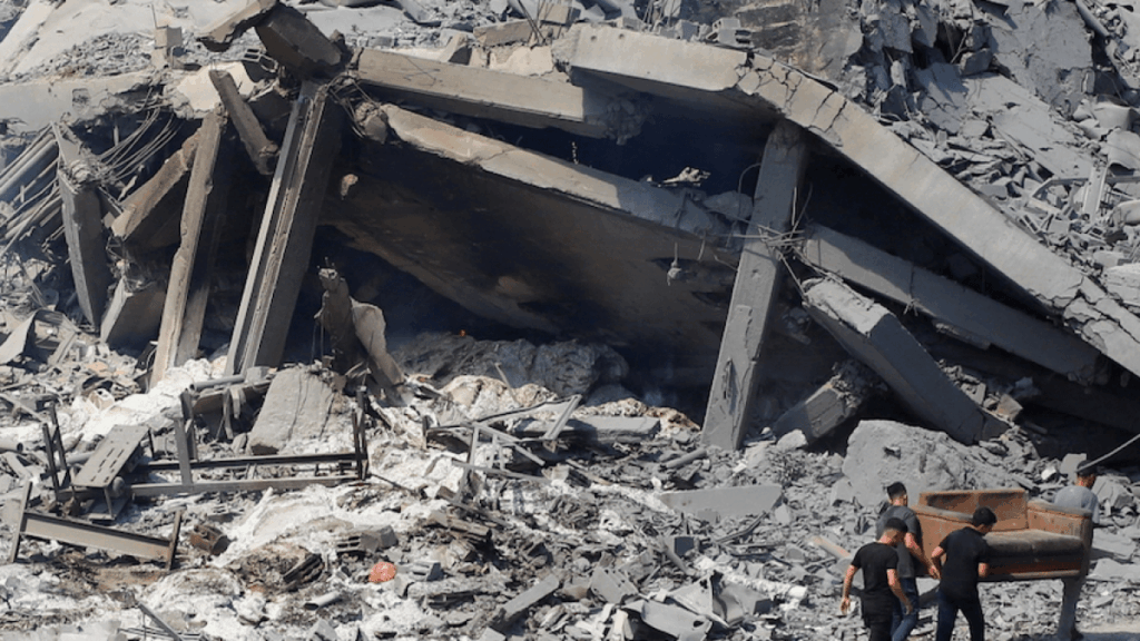 trump-announces-hamas-to-disarm-paving-way-for-israel-to-withdraw-from-gaza