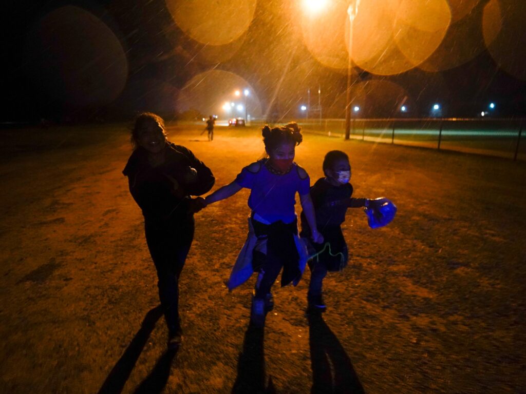 children-face-higher-threat-of-us-deportation-as-legal-support-deal-expires