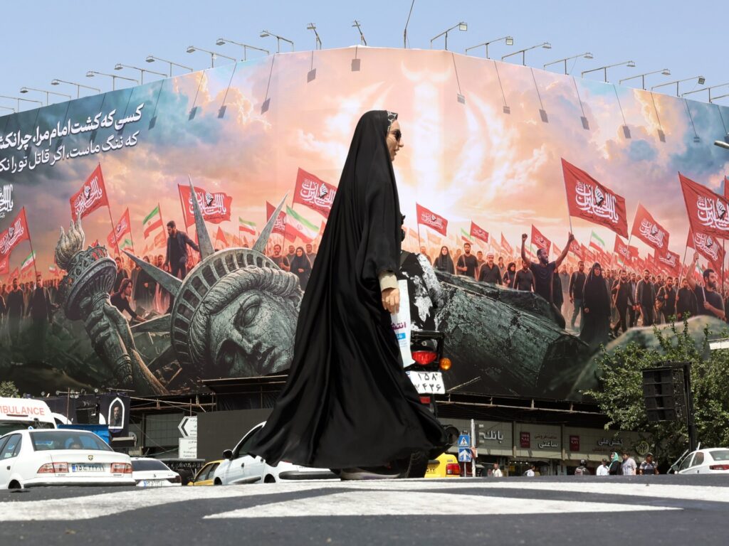 iran-war-live:-tehran-denies-us-talks-as-trump-warns-of-‘last-chance’