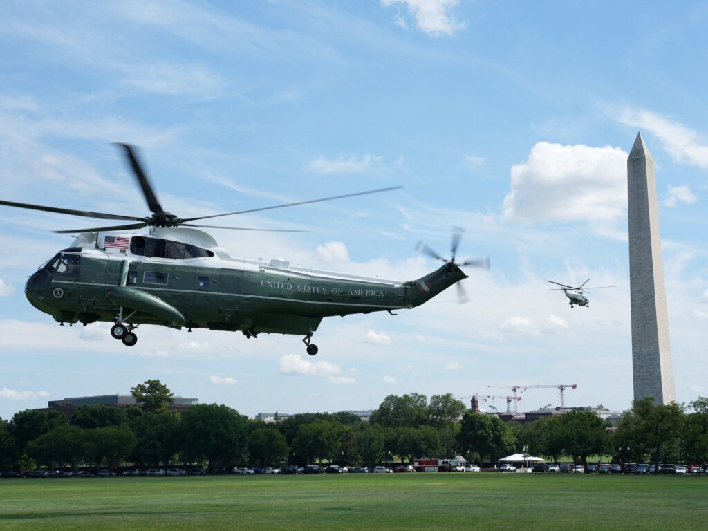 faa-says-trump’s-marine-one-briefly-flew-too-close-to-passenger-jet