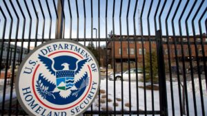 us-courts-clear-way-for-deportations-of-south-sudan,-myanmar-nationals