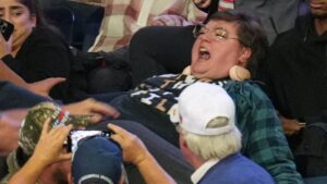 trump-protester-punched-at-trump-rally-as-they’re-mocked-by-the-president