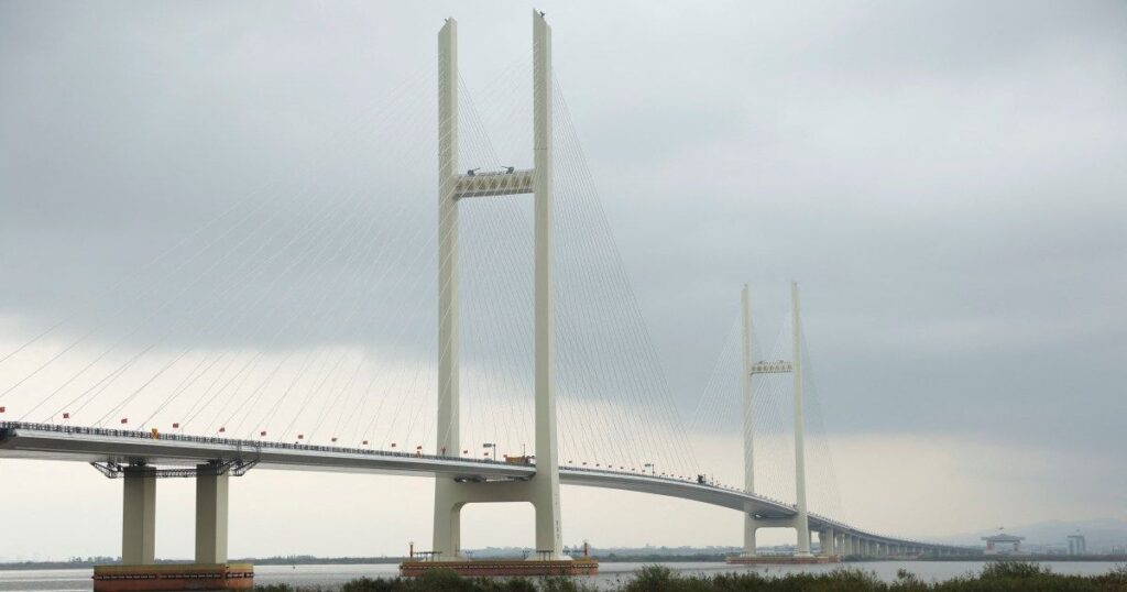 china-north-korea-border-bridge-may-do-little-to-spur-trade,-experts-say