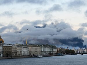 ukrainian-drone-attack-on-russia’s-st-petersburg-kills-1,-hits-energy-sites